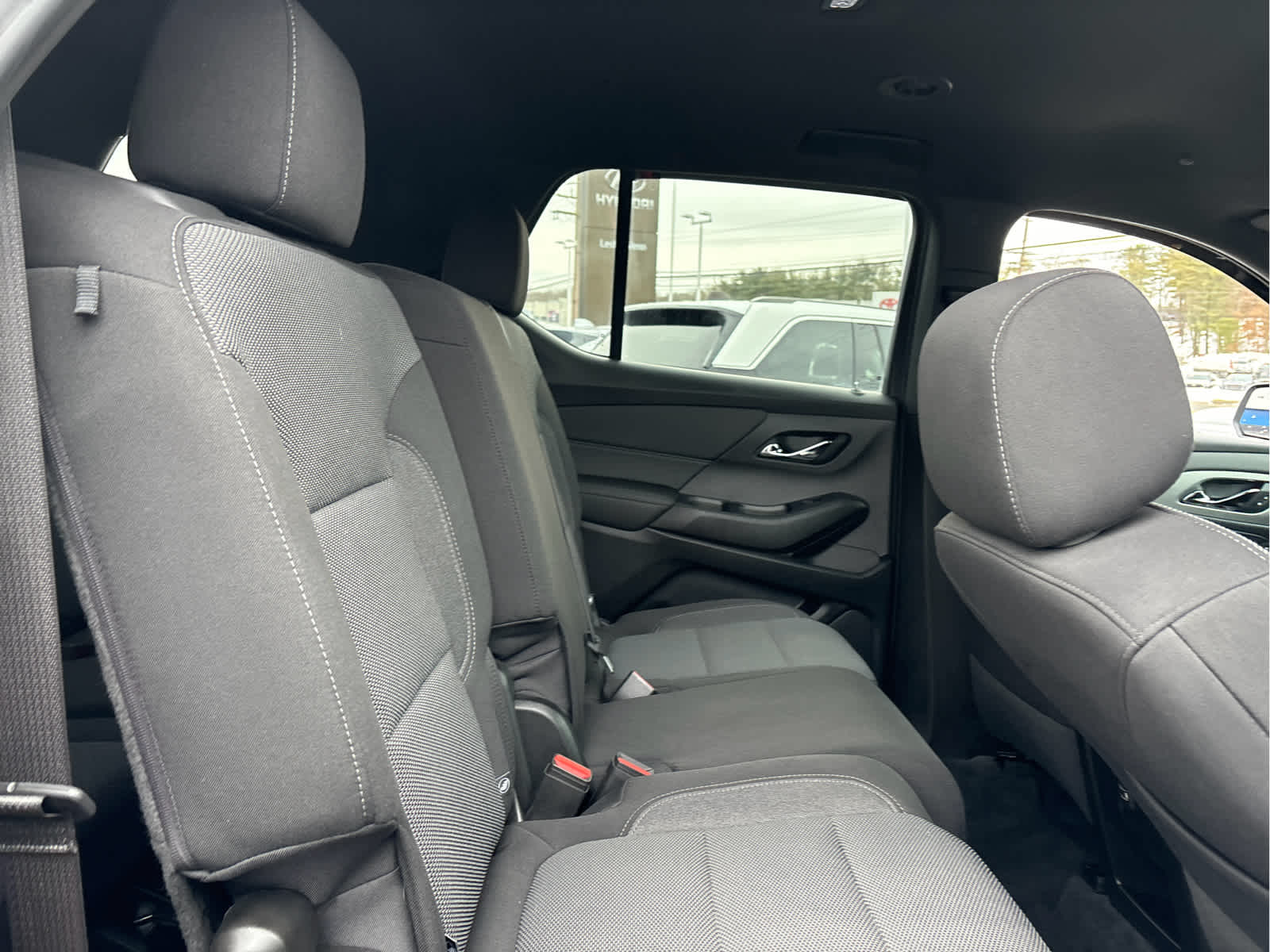 2022 Chevrolet Traverse LT Cloth