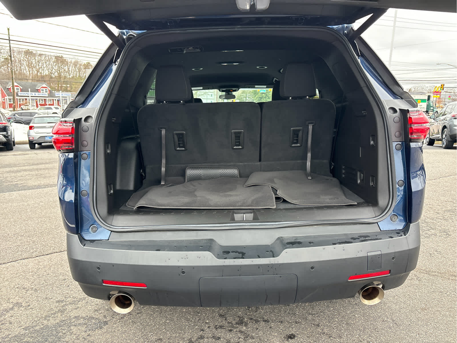 2022 Chevrolet Traverse LT Cloth