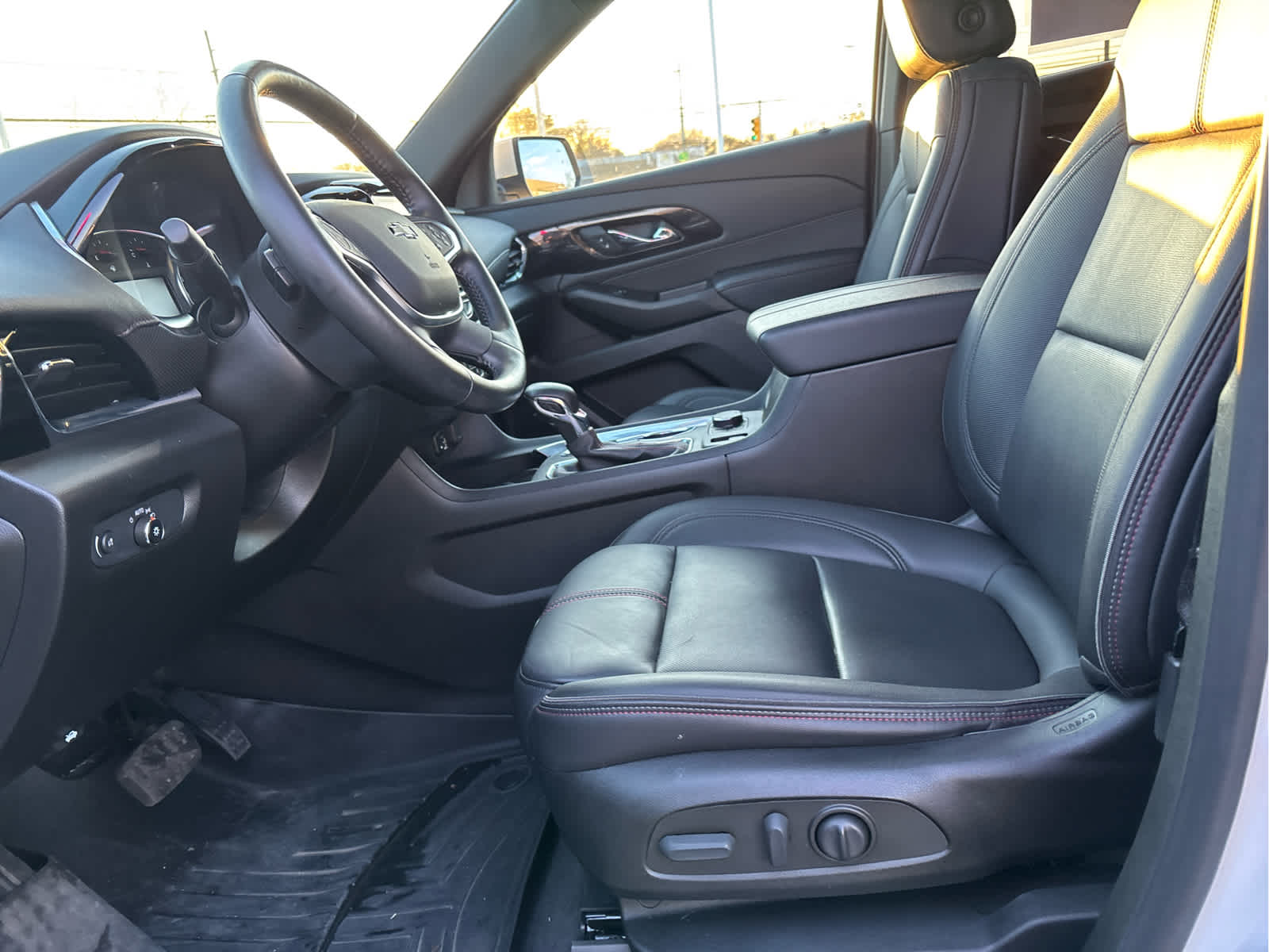 2022 Chevrolet Traverse RS