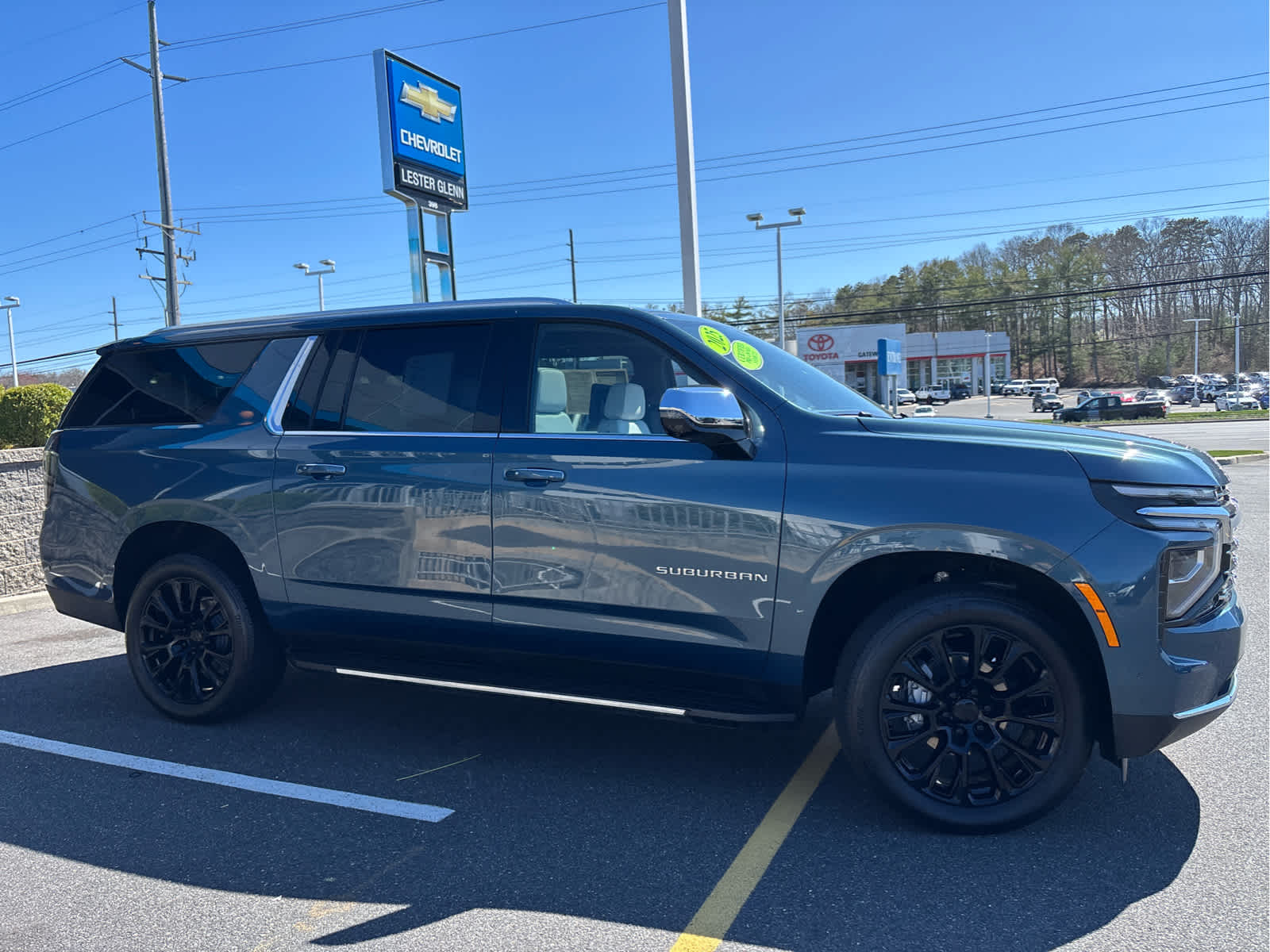 2025 Chevrolet Suburban Premier