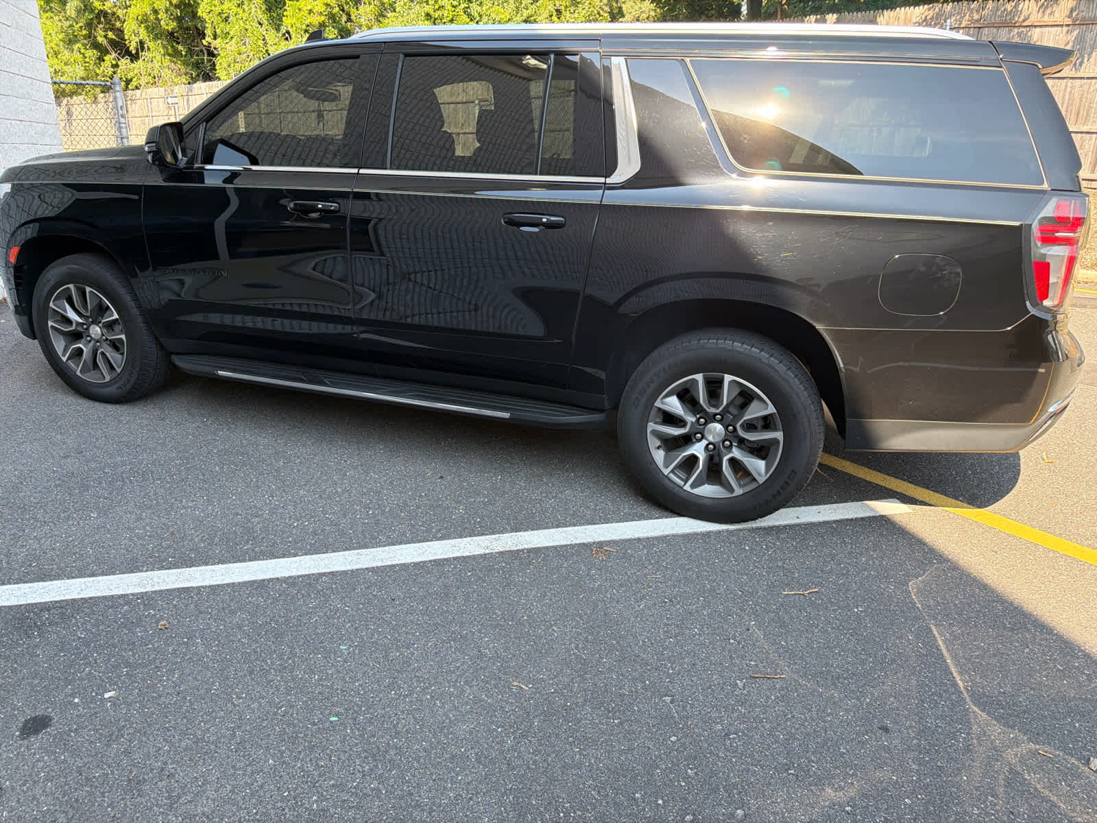 2024 Chevrolet Suburban LT