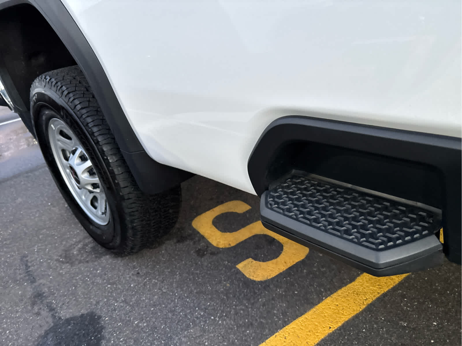 2025 GMC Sierra 2500 HD Pro