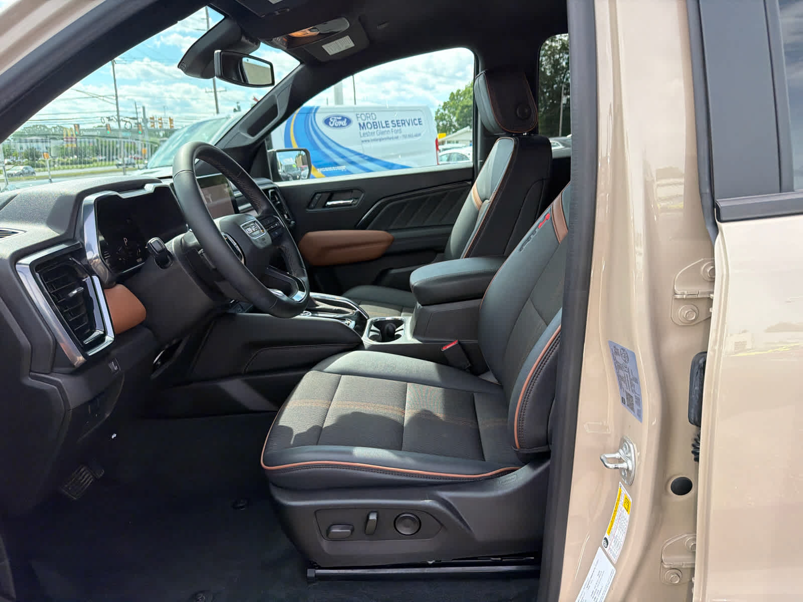 2024 GMC Canyon AT4