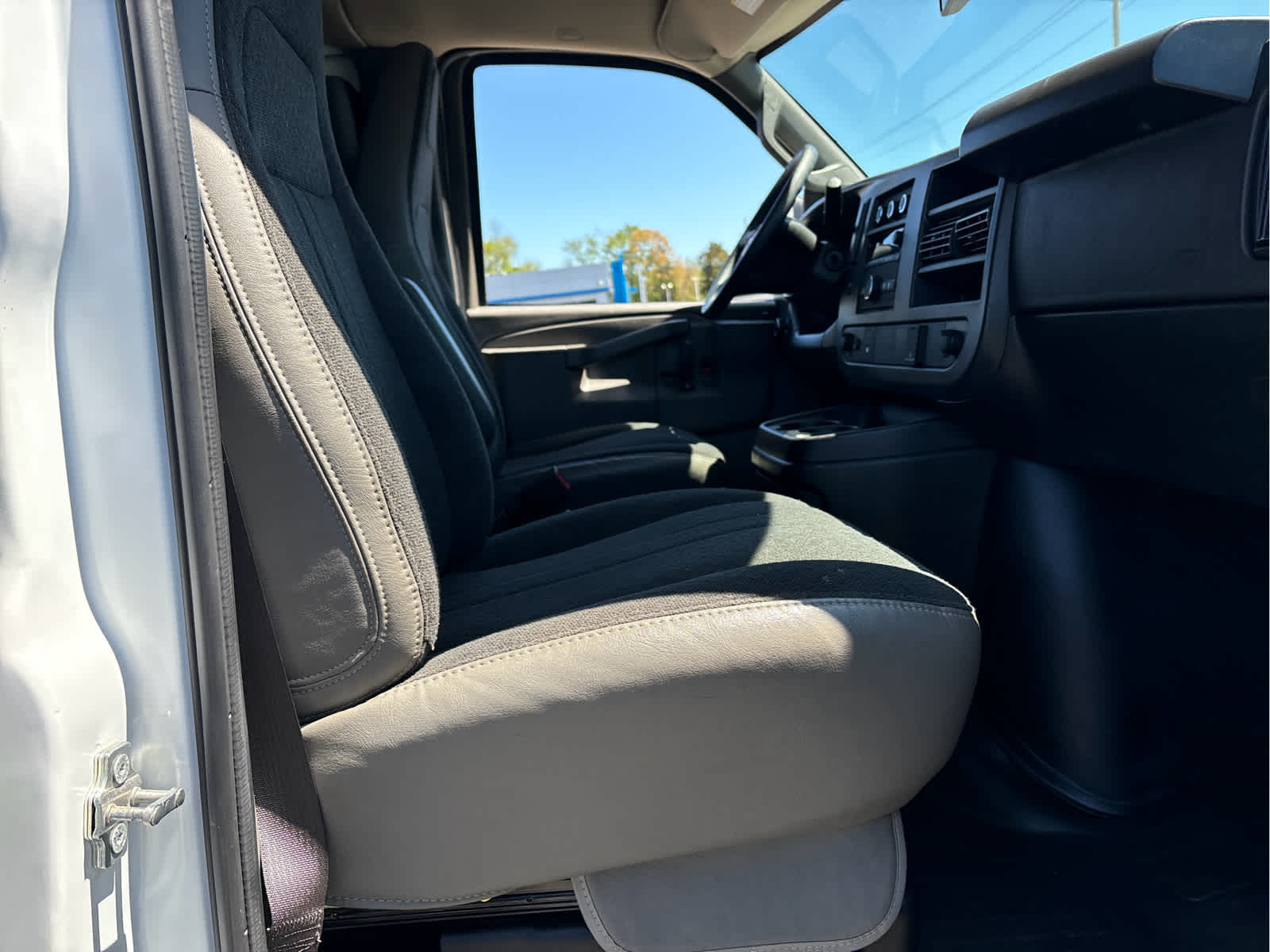 2024 GMC Savana Cargo 2500 Work Van