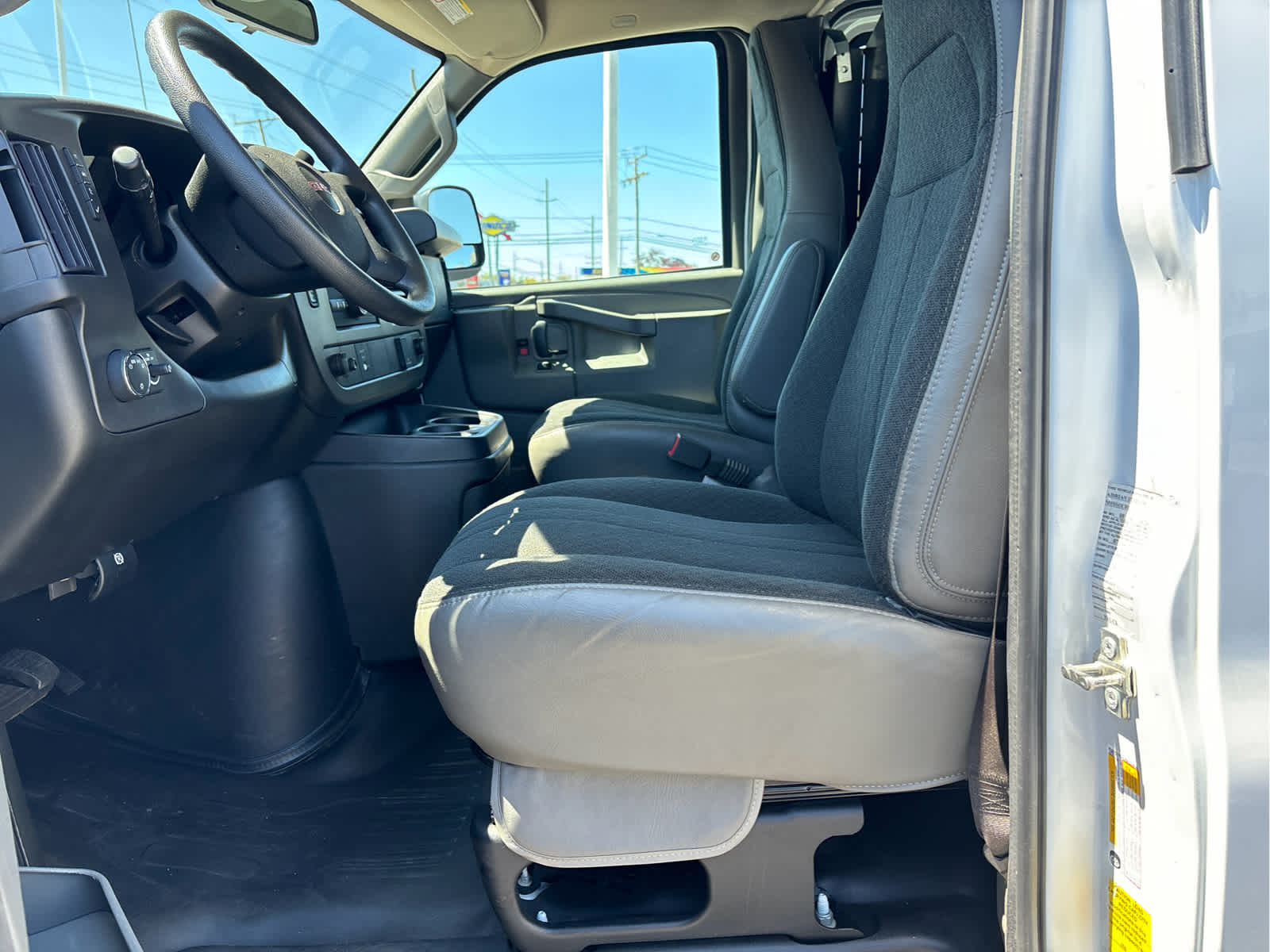 2024 GMC Savana Cargo 2500 Work Van