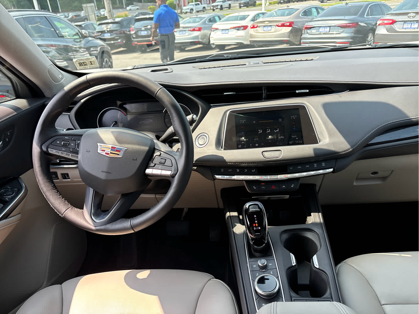 2023 Cadillac XT4 Premium Luxury
