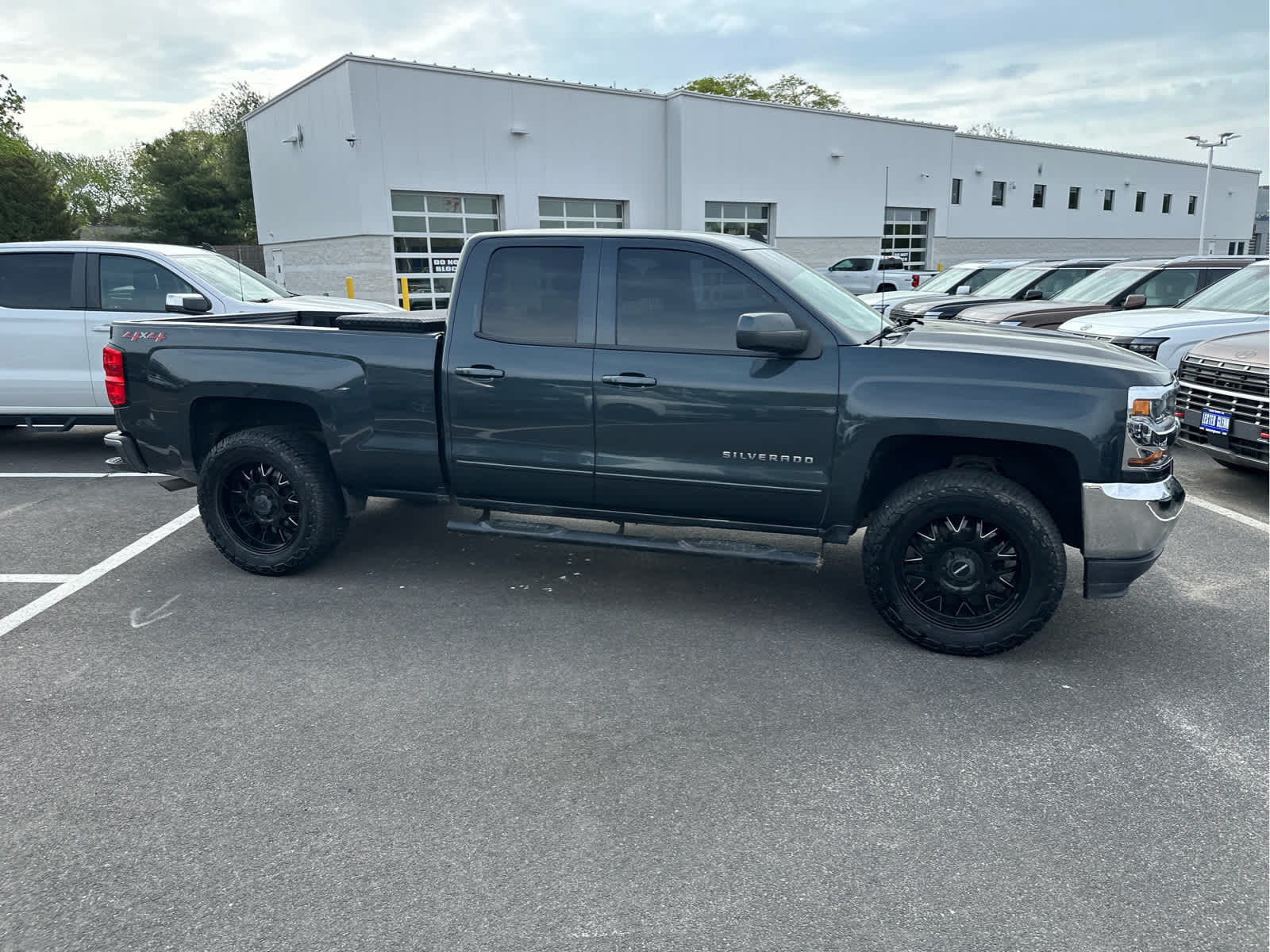 2019 Chevrolet Silverado LD LT