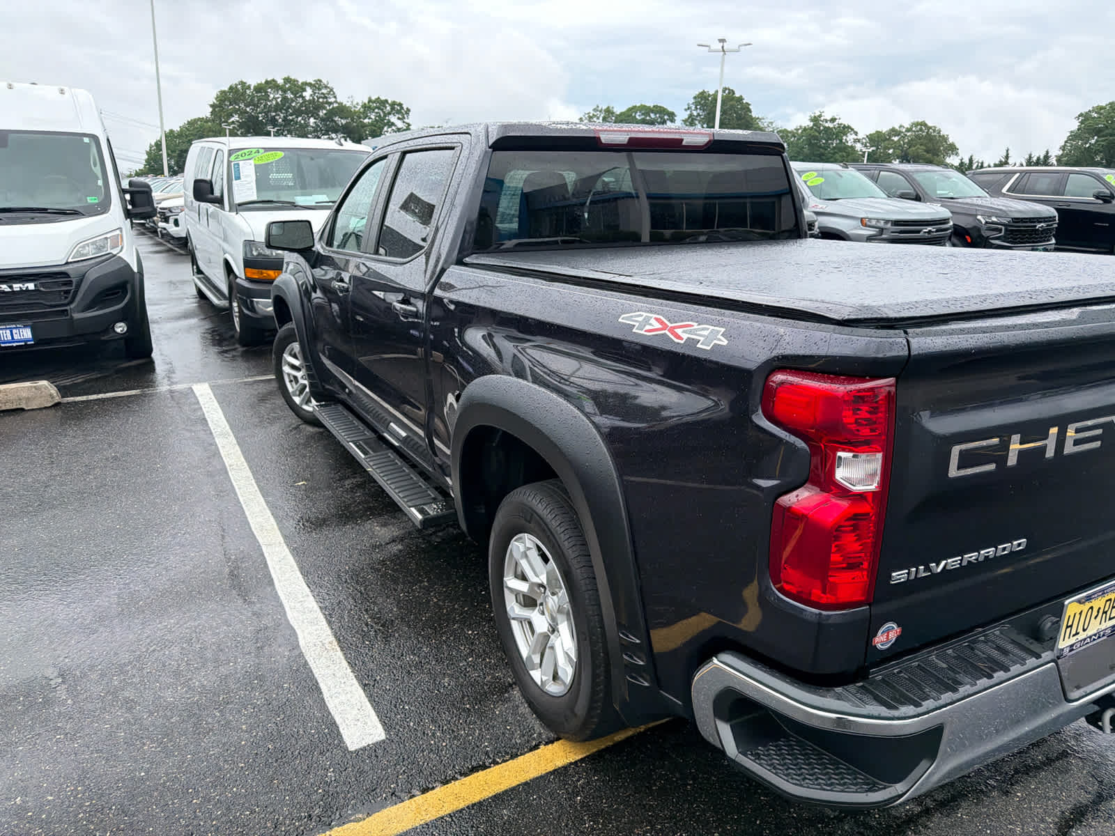 2022 Chevrolet Silverado 1500 LT (2FL)