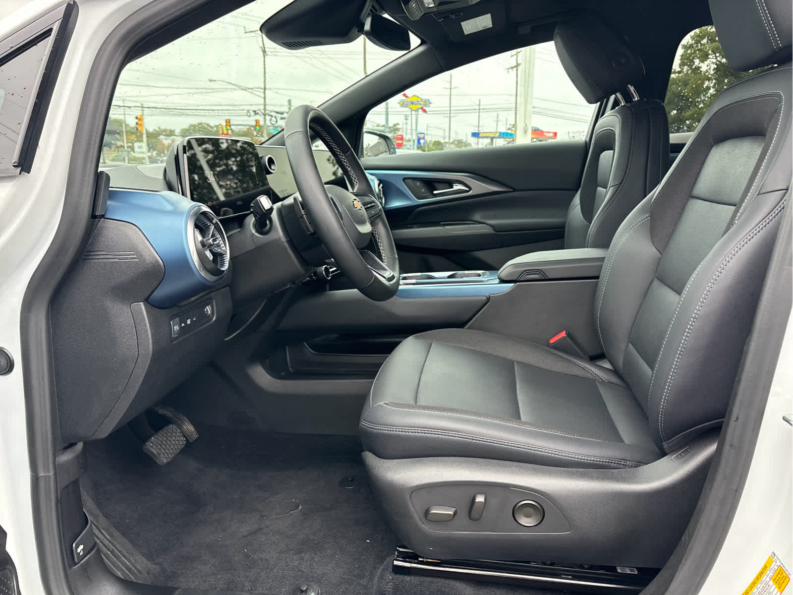2024 Chevrolet Equinox EV 2LT