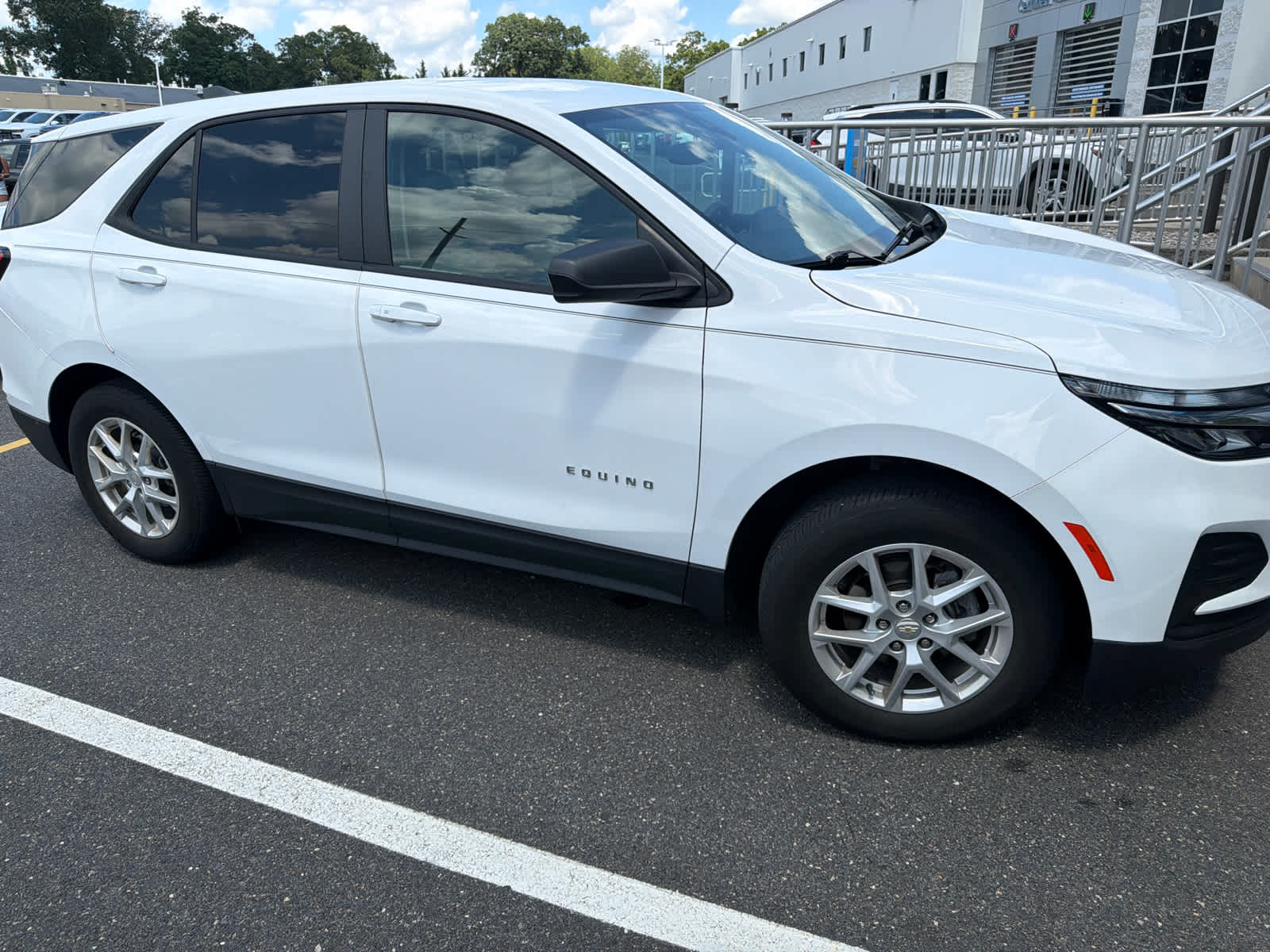 2024 Chevrolet Equinox LS