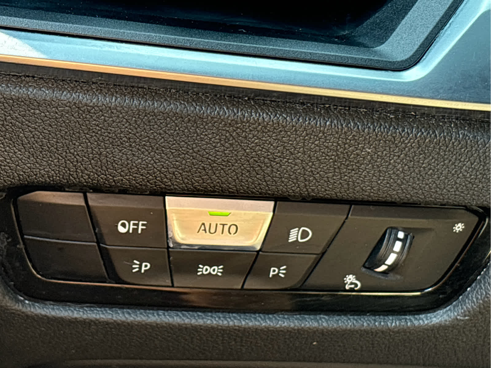 2019 BMW 330i xDrive