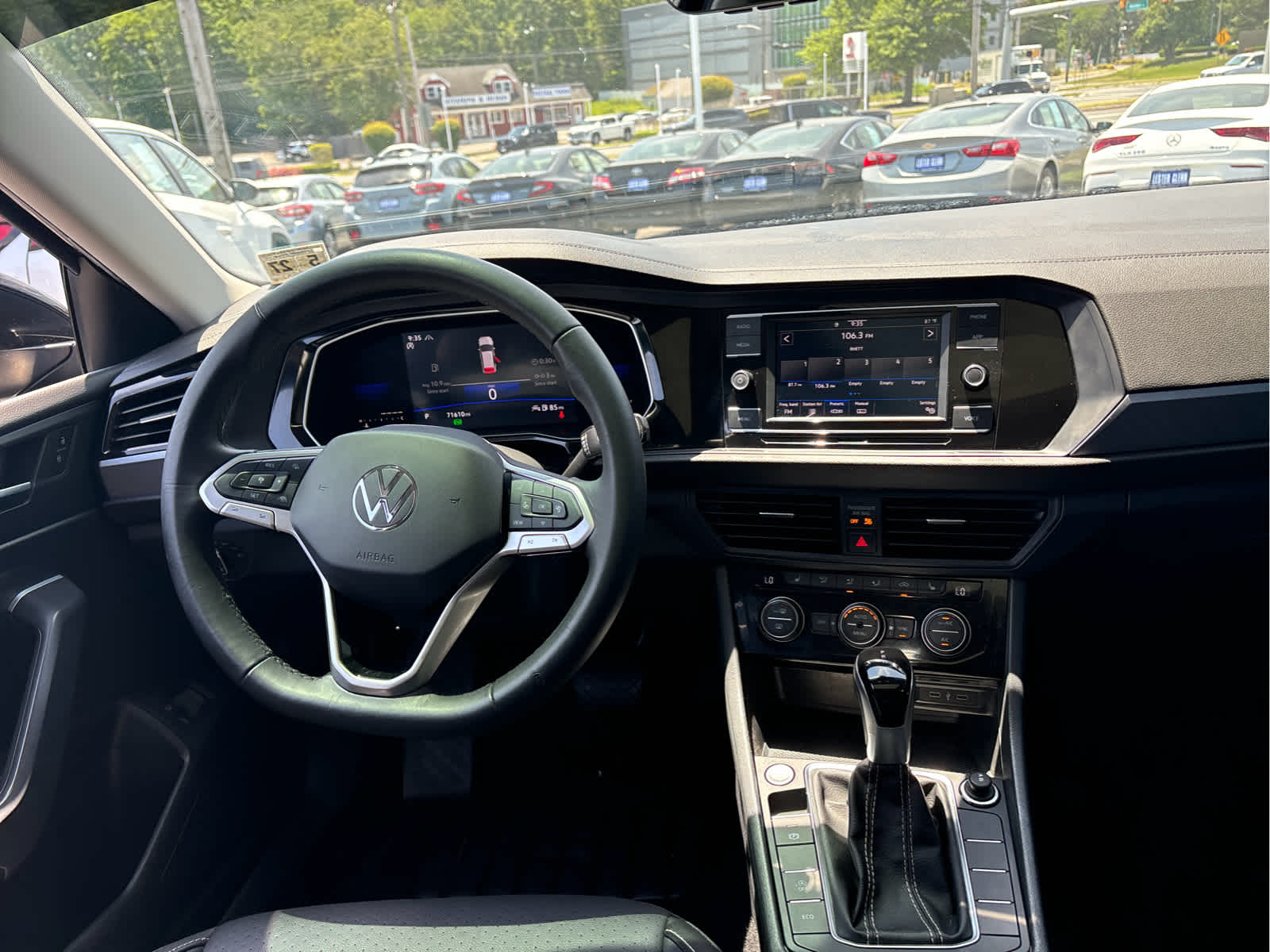 2022 Volkswagen Jetta 1.5T SE