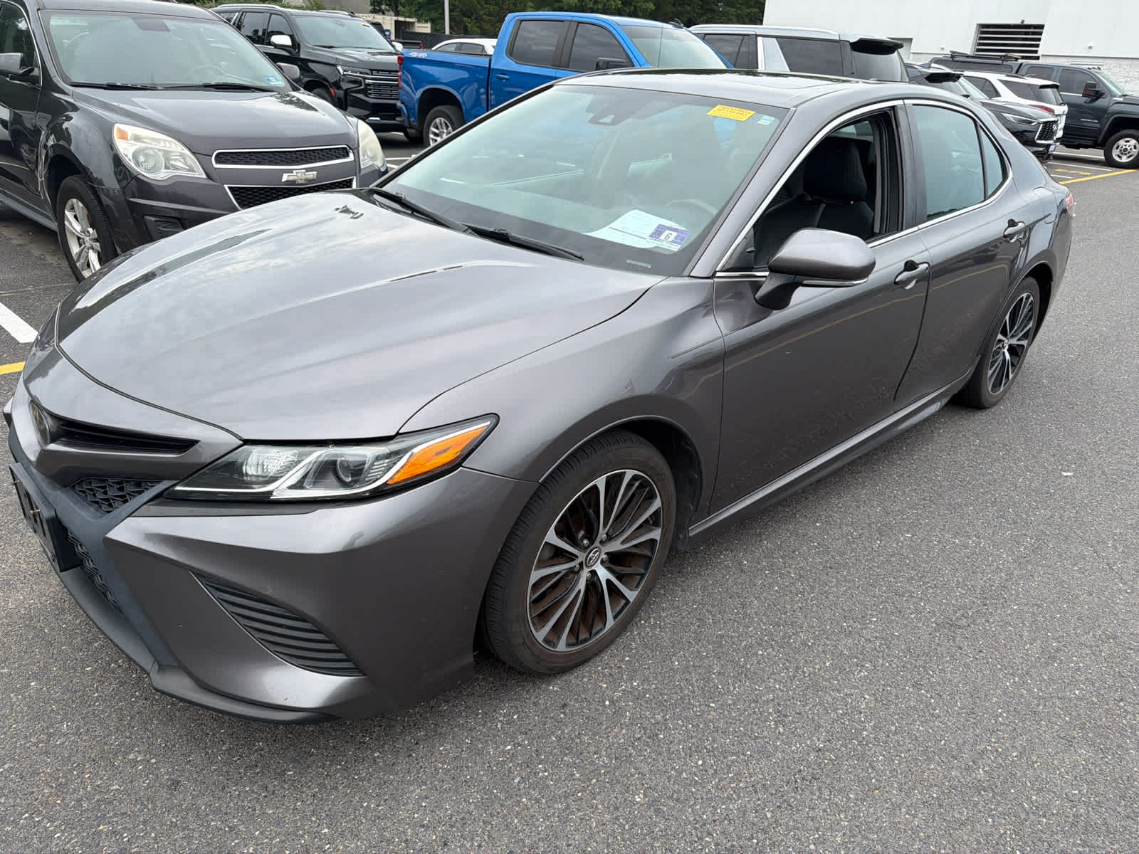 2019 Toyota Camry SE