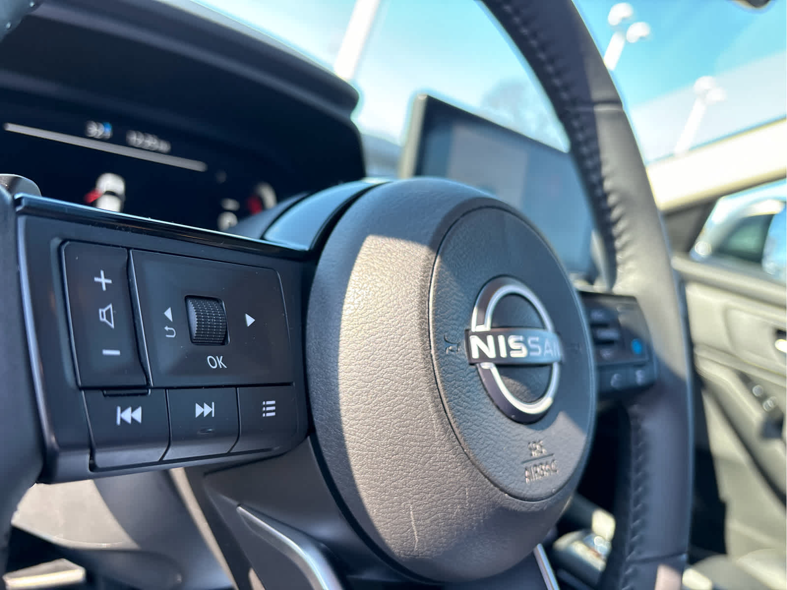 2024 Nissan Rogue SL