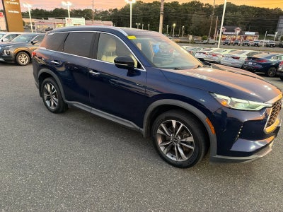 2022 INFINITI QX60 LUXE AWD