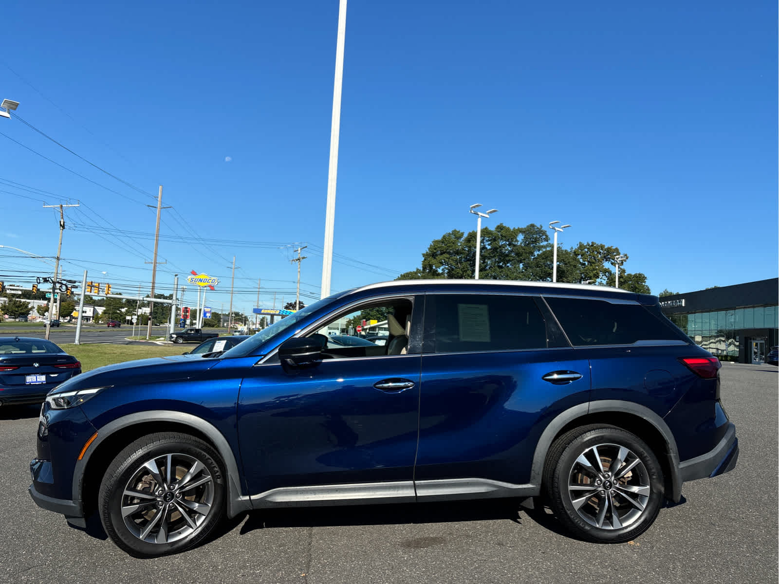 2022 INFINITI QX60 LUXE AWD