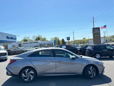2024 Hyundai Elantra Limited
