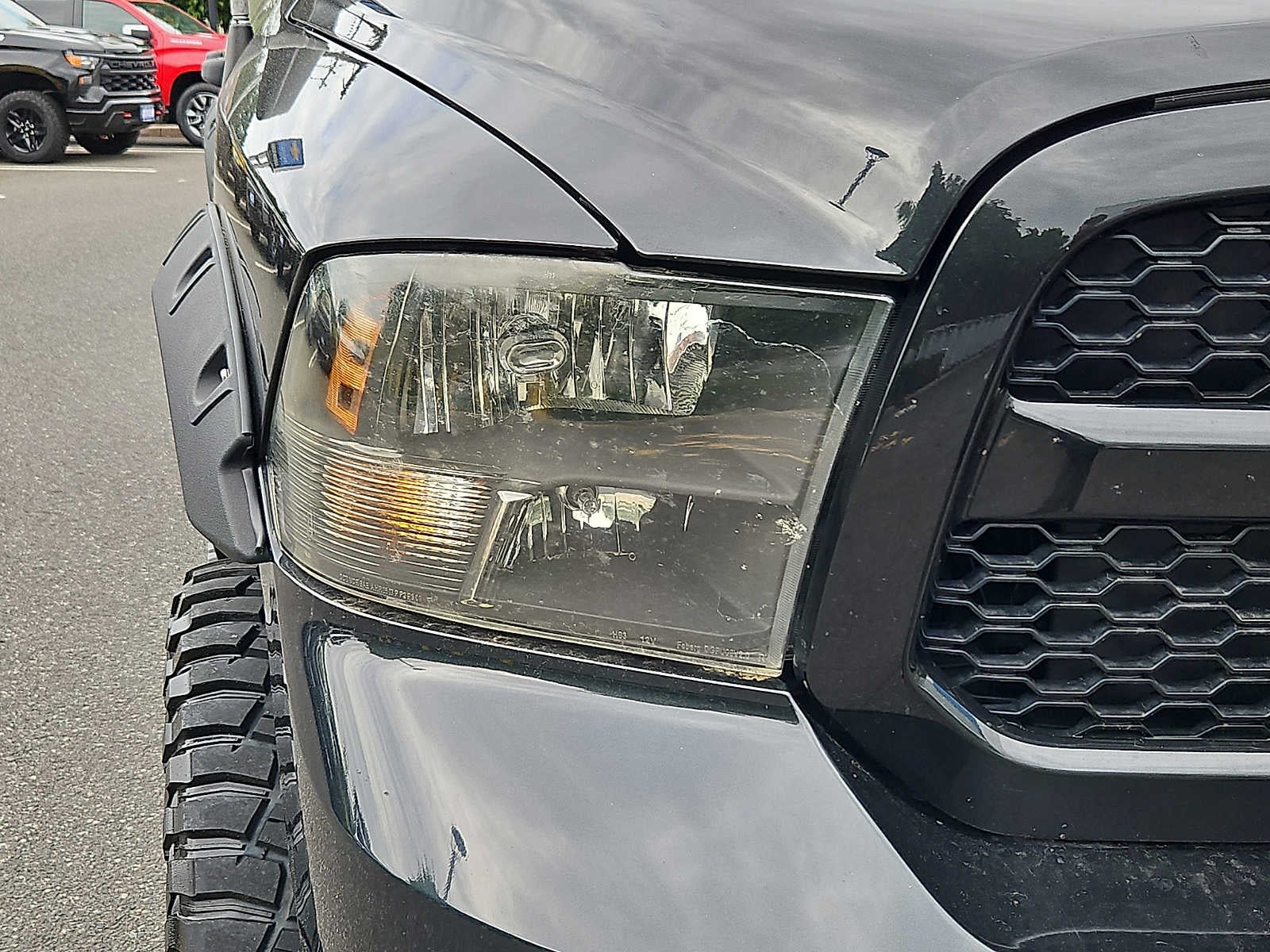 2018 RAM 1500 Express Crew Cab 4x4 5'7" Box