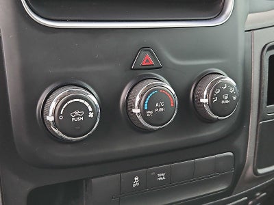 2018 RAM 1500 Express Crew Cab 4x4 5'7" Box