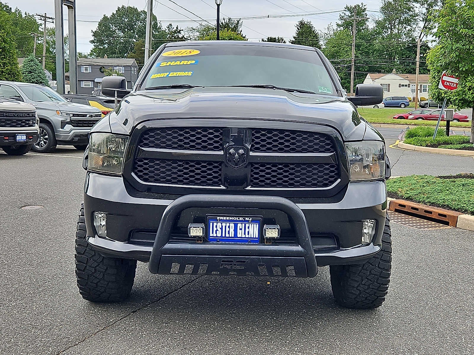 2018 RAM 1500 Express Crew Cab 4x4 5'7" Box