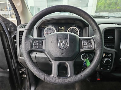 2018 RAM 1500 Express Crew Cab 4x4 5'7" Box