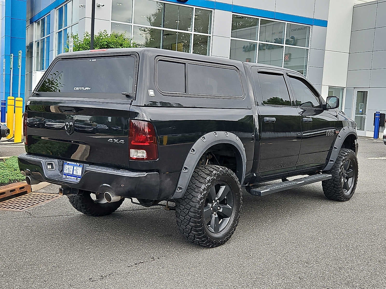 2018 RAM 1500 Express Crew Cab 4x4 5'7" Box