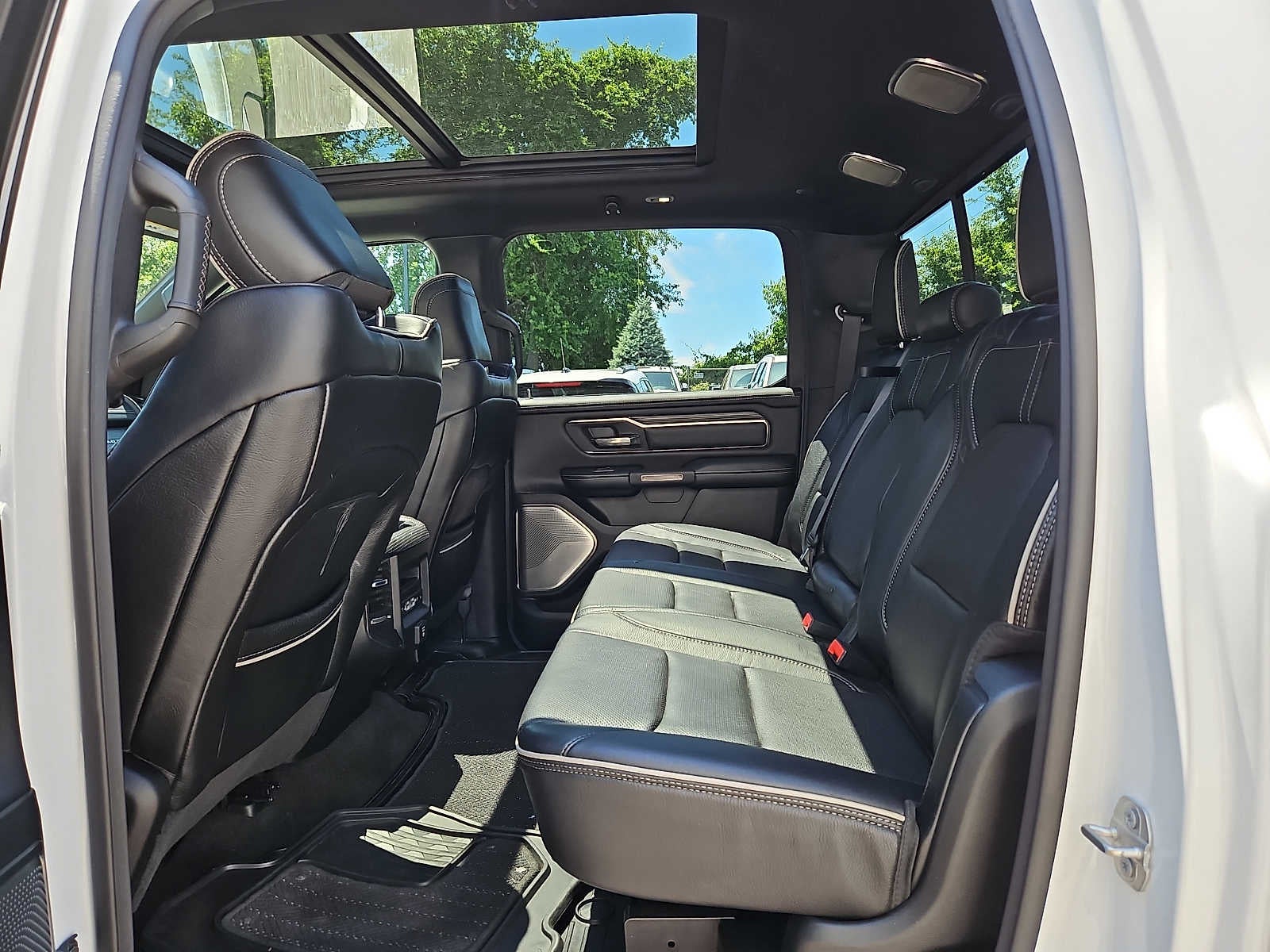 2020 RAM 1500 Limited Crew Cab 4x4 5'7" Box