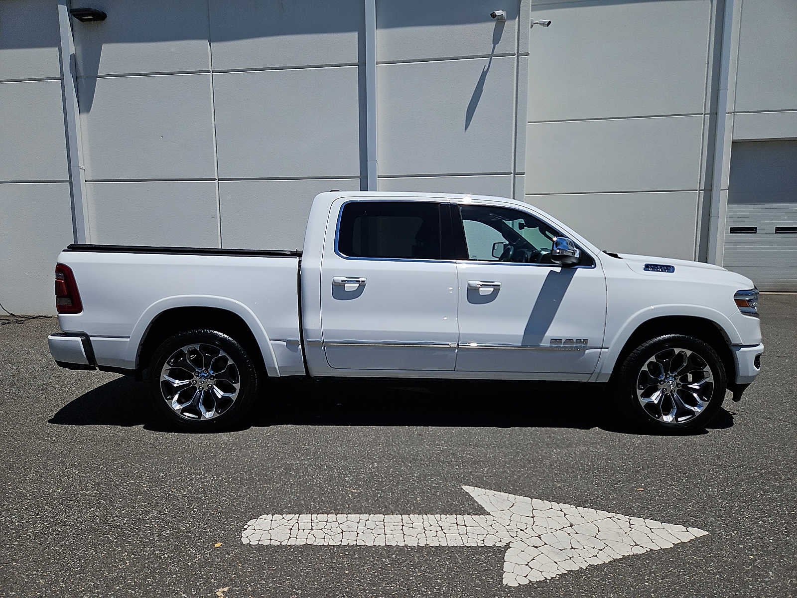 2020 RAM 1500 Limited Crew Cab 4x4 5'7" Box