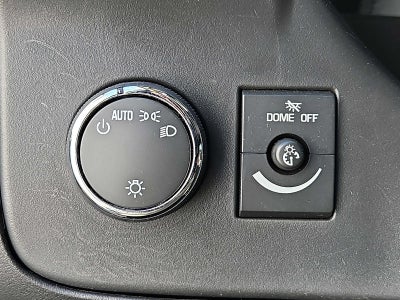 2025 Chevrolet Express Passenger 1LT