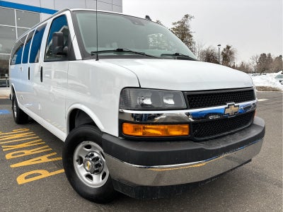 2025 Chevrolet Express Passenger 1LT