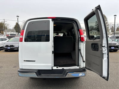 2025 Chevrolet Express Passenger 1LT