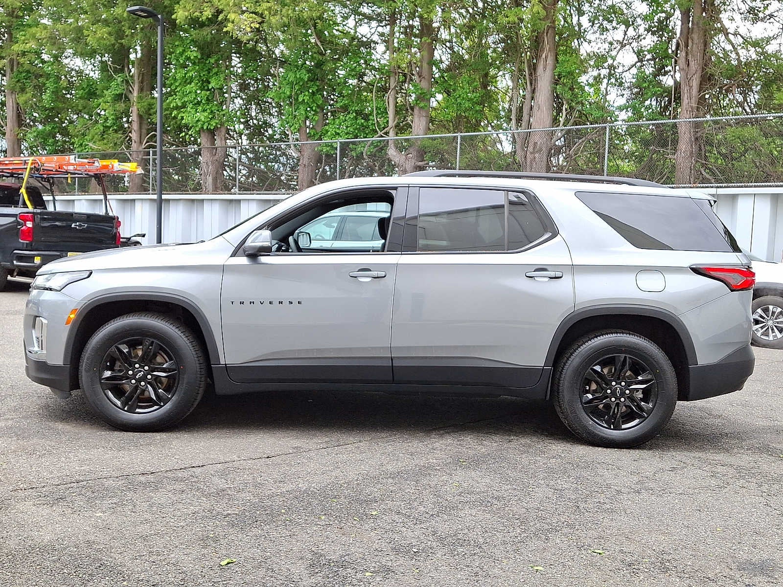 2024 Chevrolet Traverse Limited LT Cloth