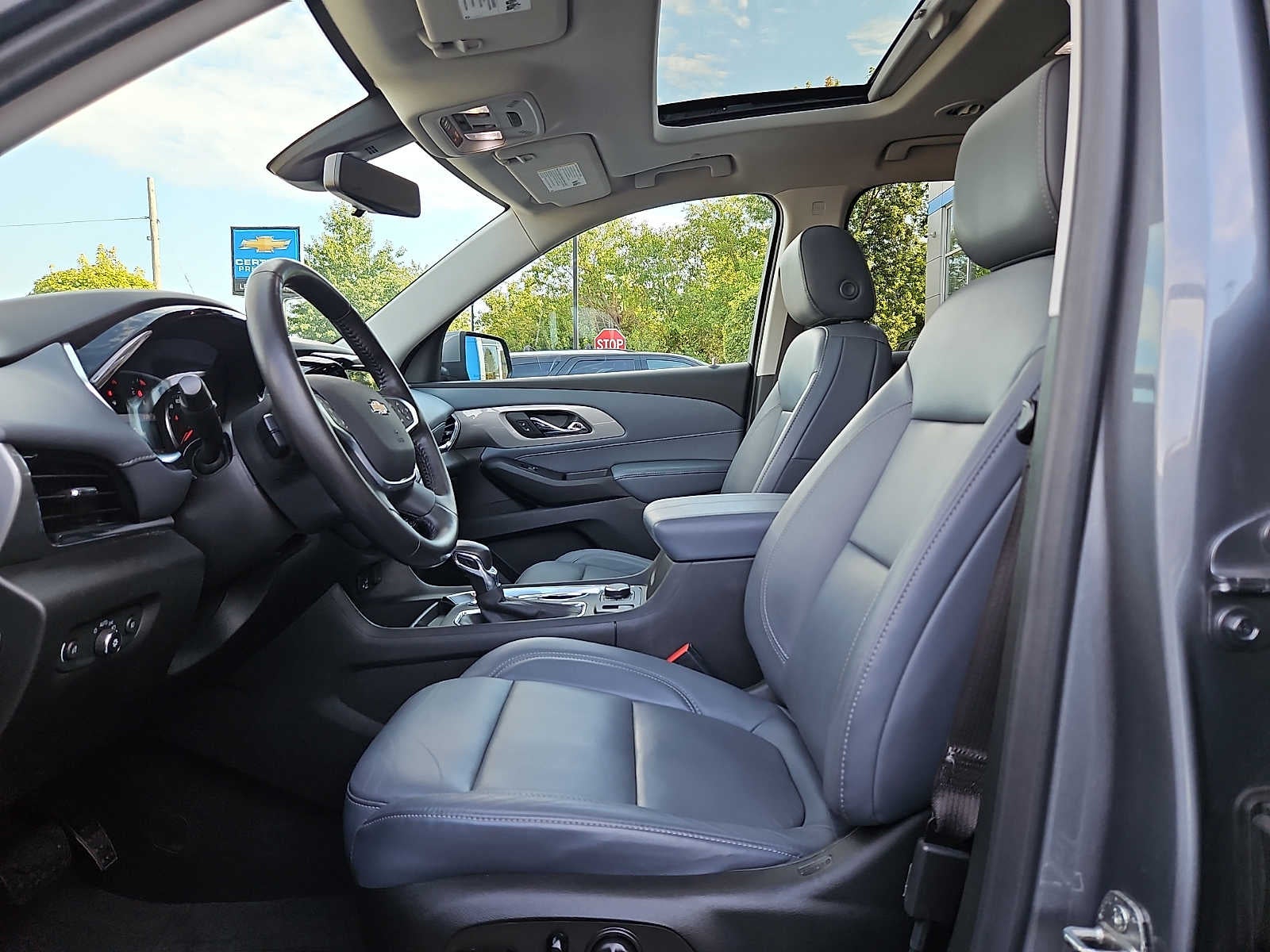 2021 Chevrolet Traverse LT Leather