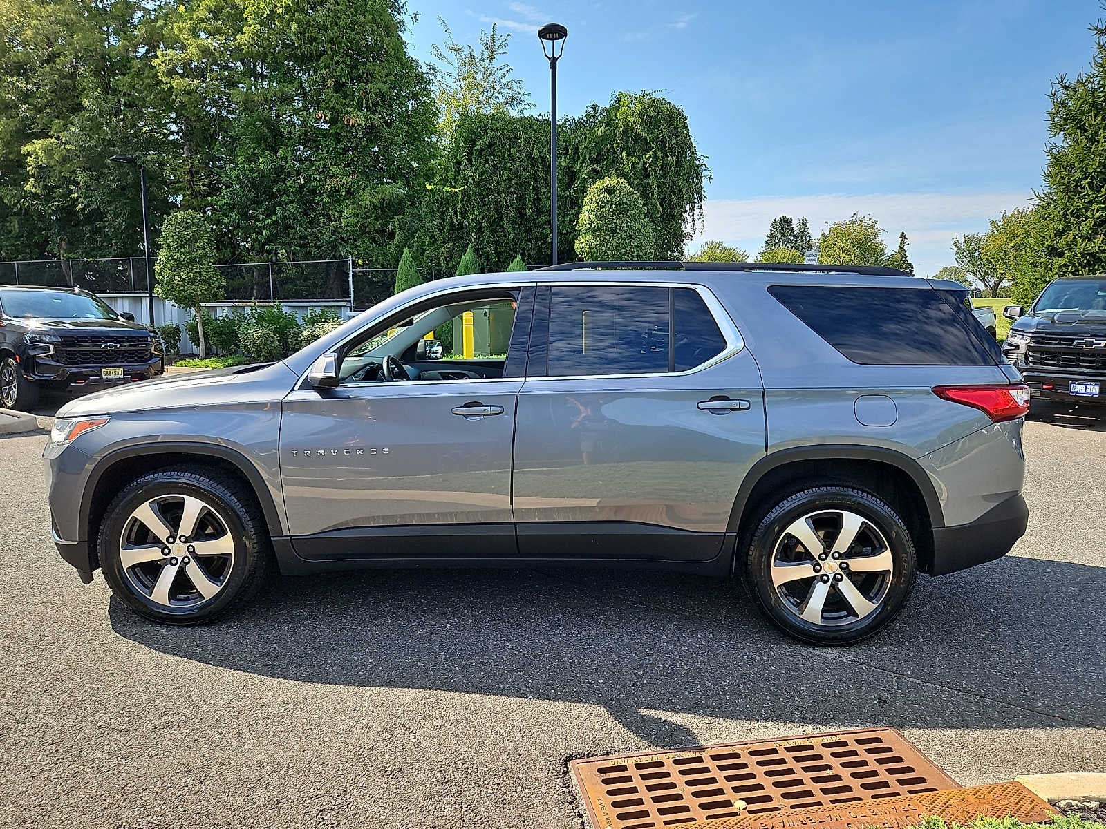 2021 Chevrolet Traverse LT Leather