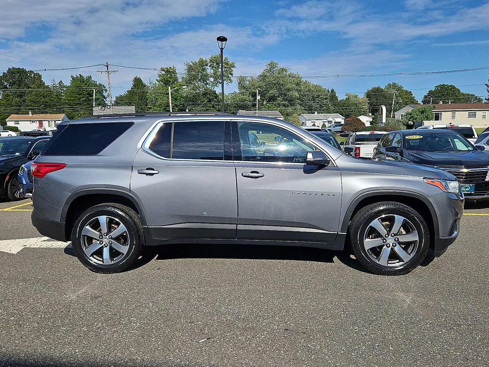 2021 Chevrolet Traverse LT Leather