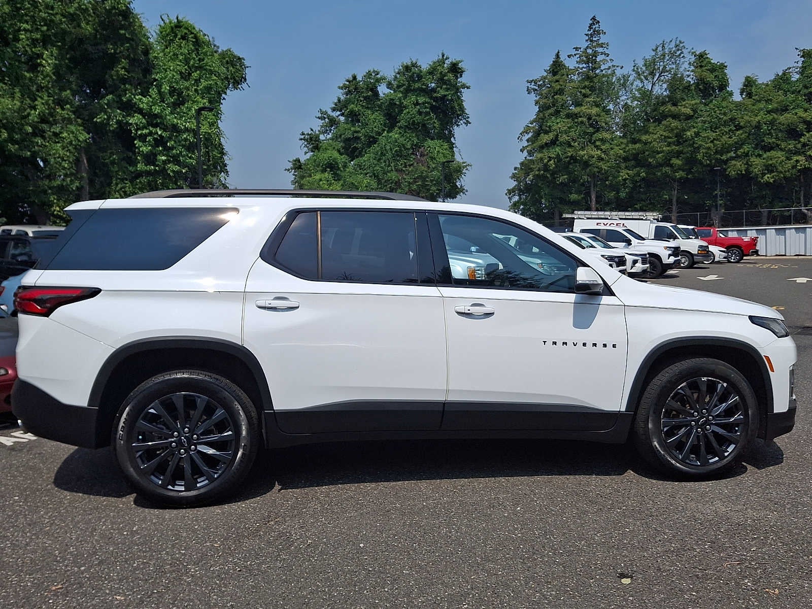 2023 Chevrolet Traverse RS