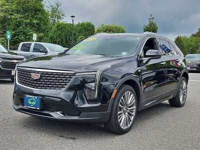 2024 Cadillac XT4 Premium Luxury