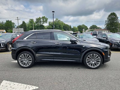 2024 Cadillac XT4 Premium Luxury