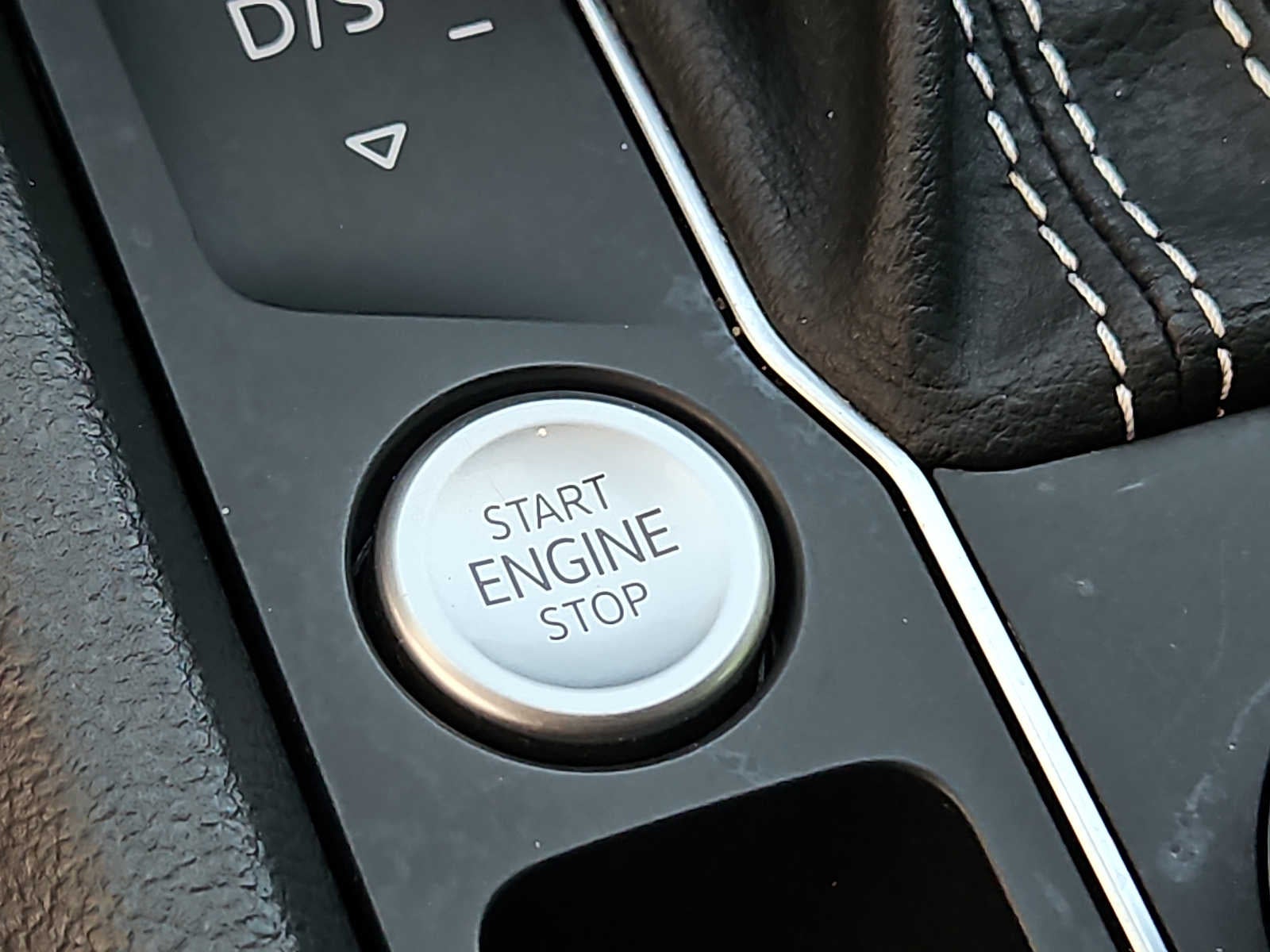 2021 Volkswagen Atlas 3.6L V6 SE w/Technology R-Line