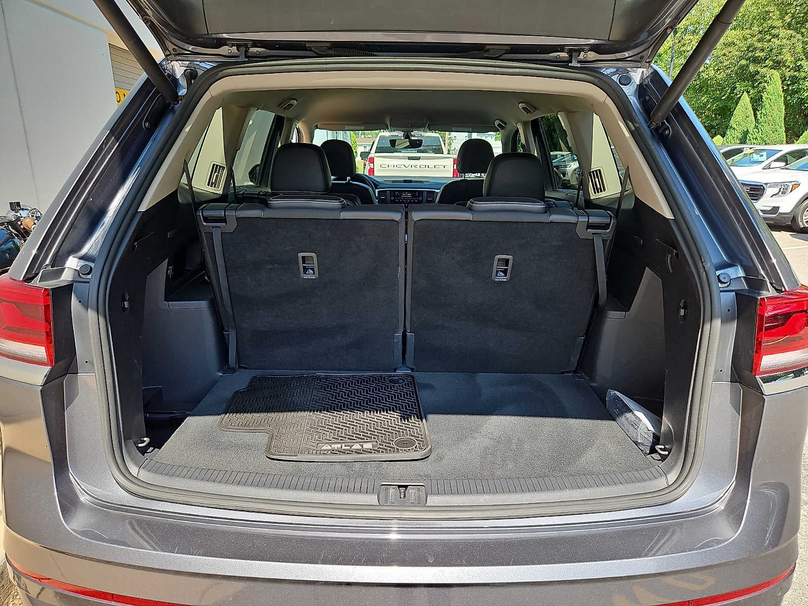 2021 Volkswagen Atlas 3.6L V6 SE w/Technology R-Line
