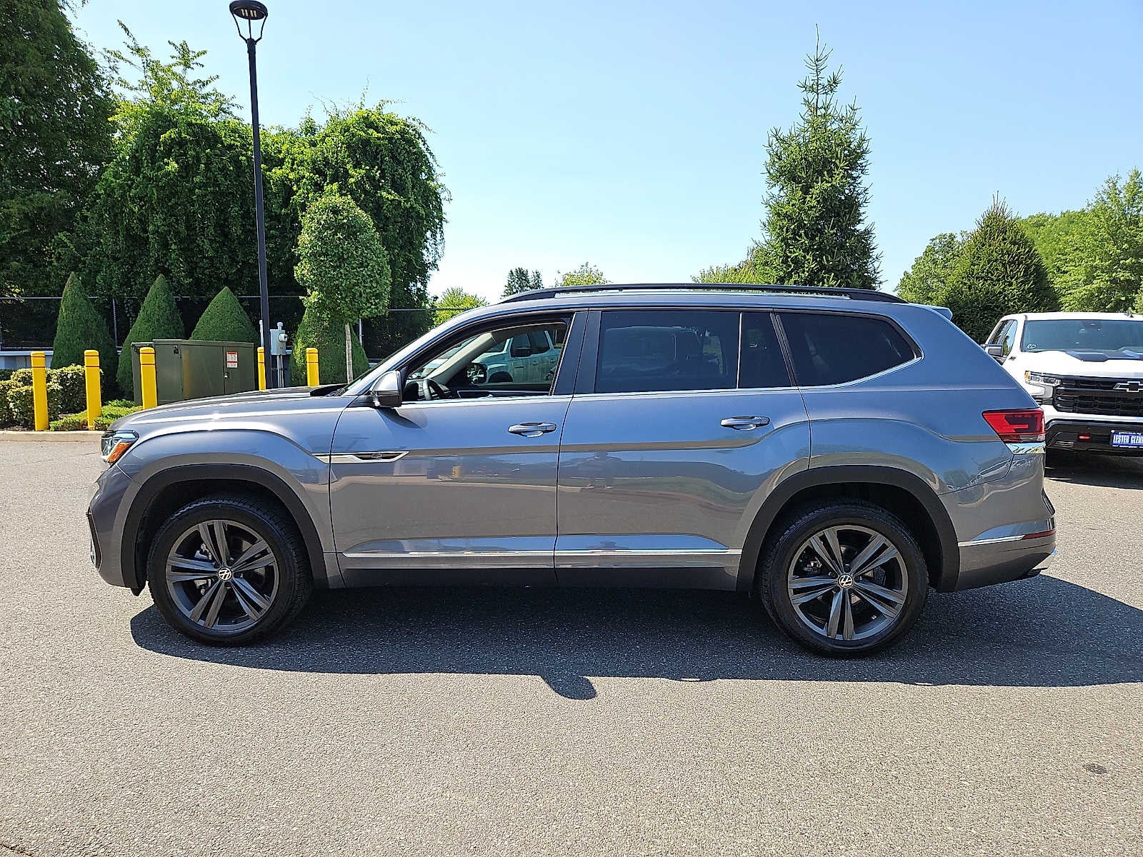 2021 Volkswagen Atlas 3.6L V6 SE w/Technology R-Line