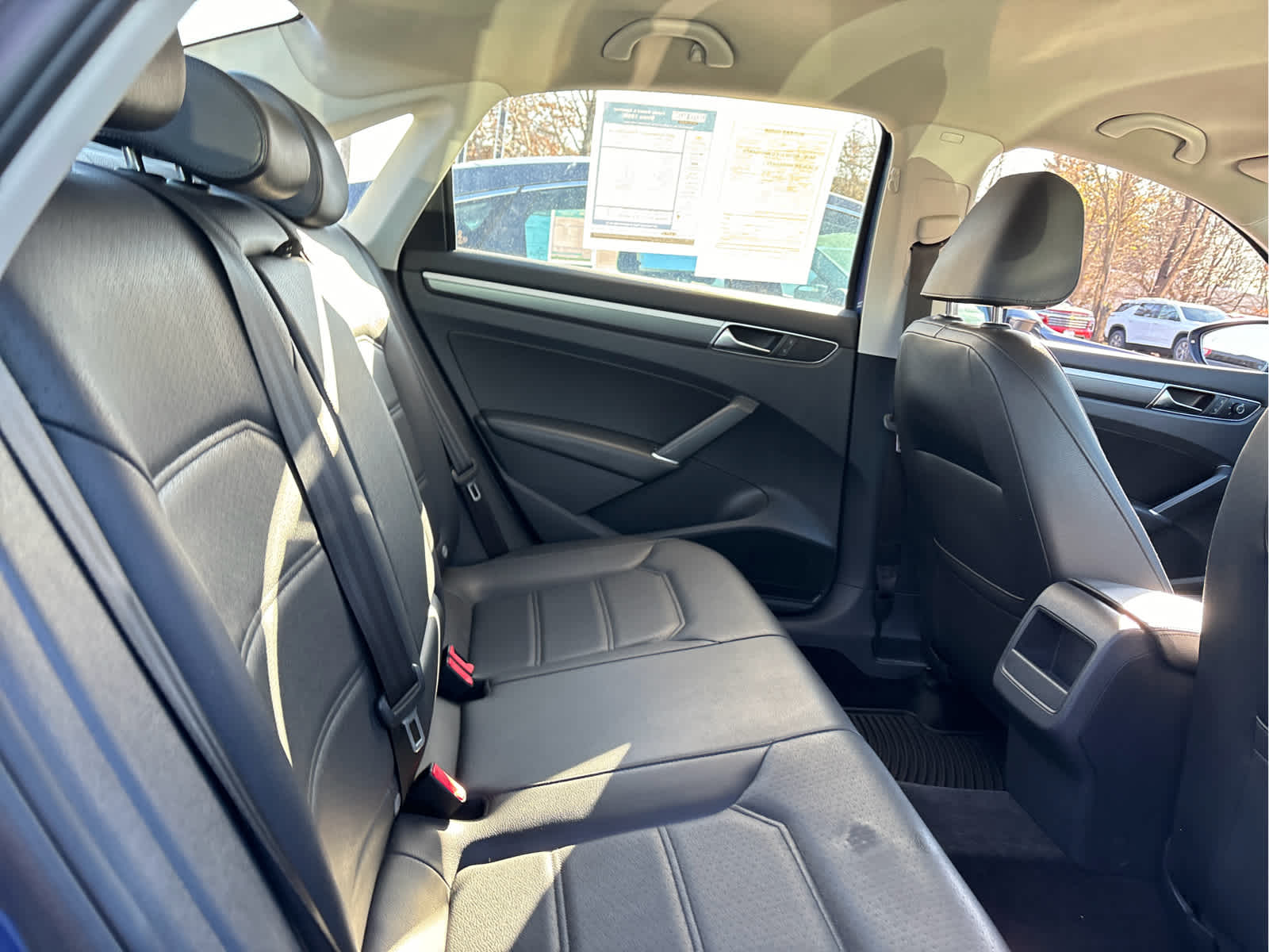 2017 Volkswagen Passat R-Line w/Comfort Pkg