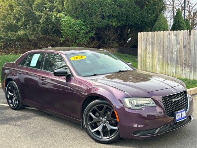 2020 Chrysler 300 Touring