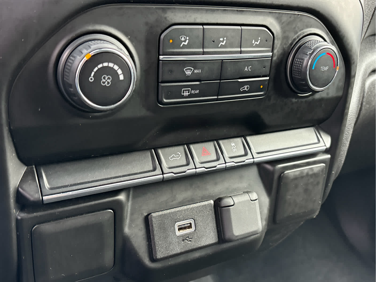 2020 Chevrolet Silverado 1500 Custom