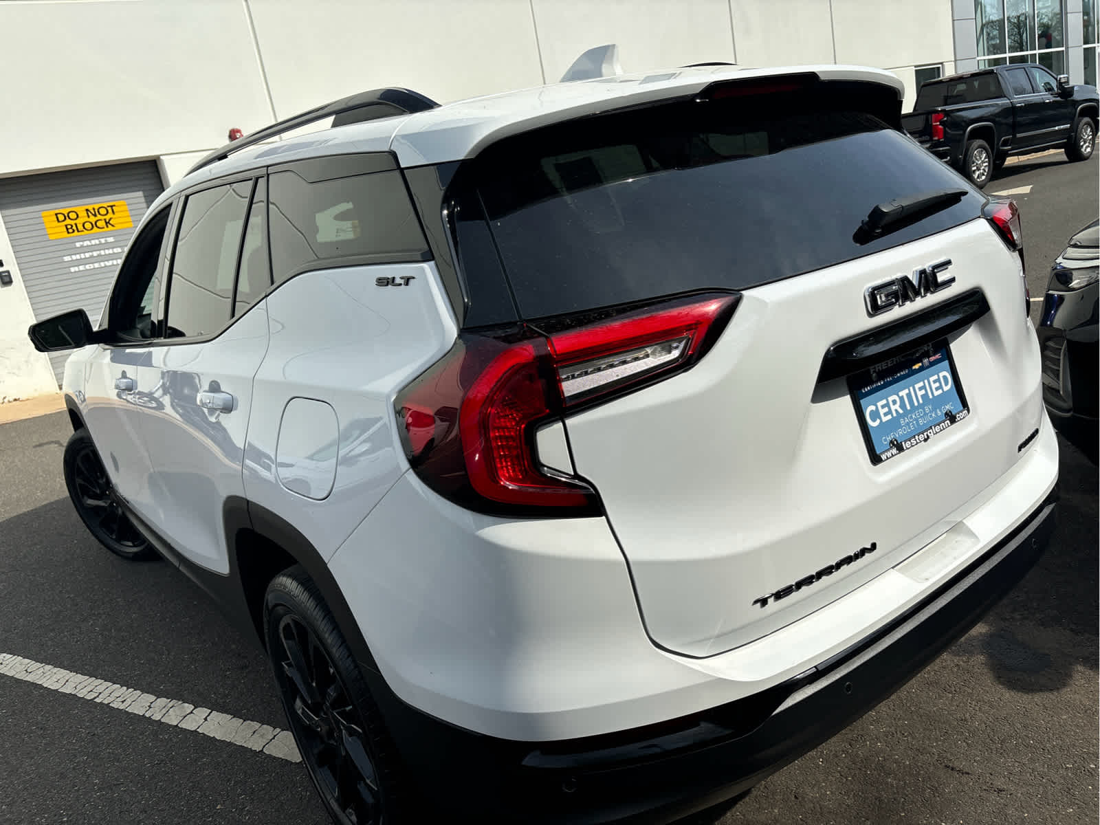 2023 GMC Terrain SLT