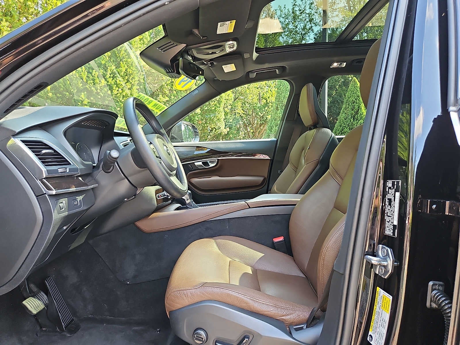 2019 Volvo XC90 T6 Momentum