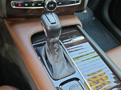 2019 Volvo XC90 T6 Momentum