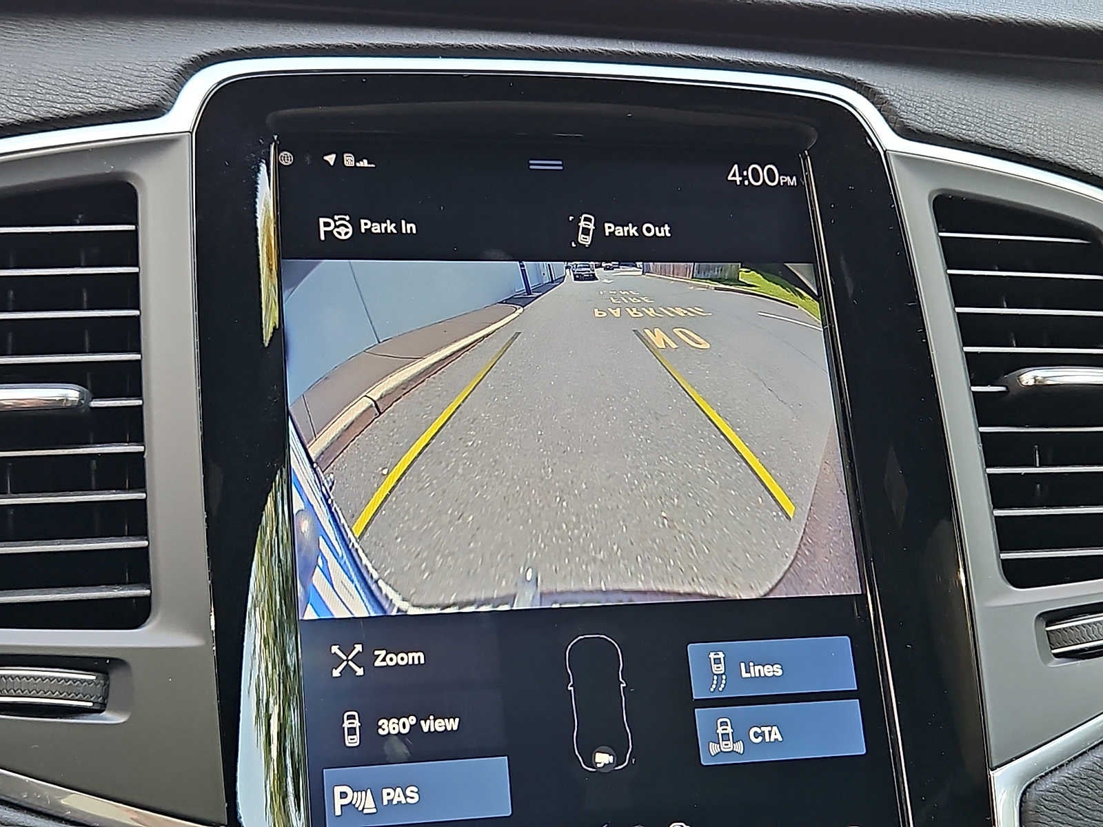 2019 Volvo XC90 T6 Momentum