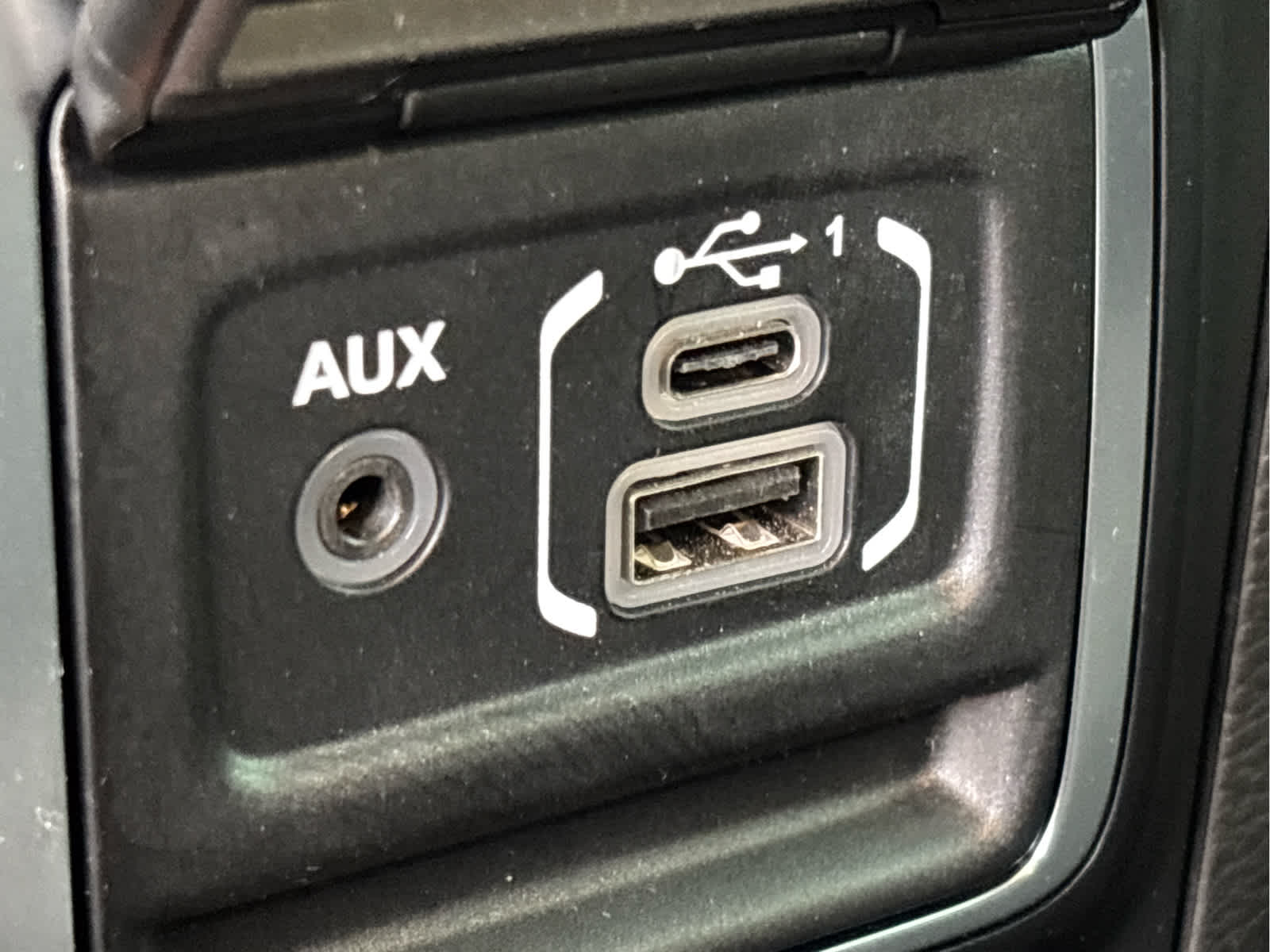 2023 Jeep Wrangler Sport Altitude