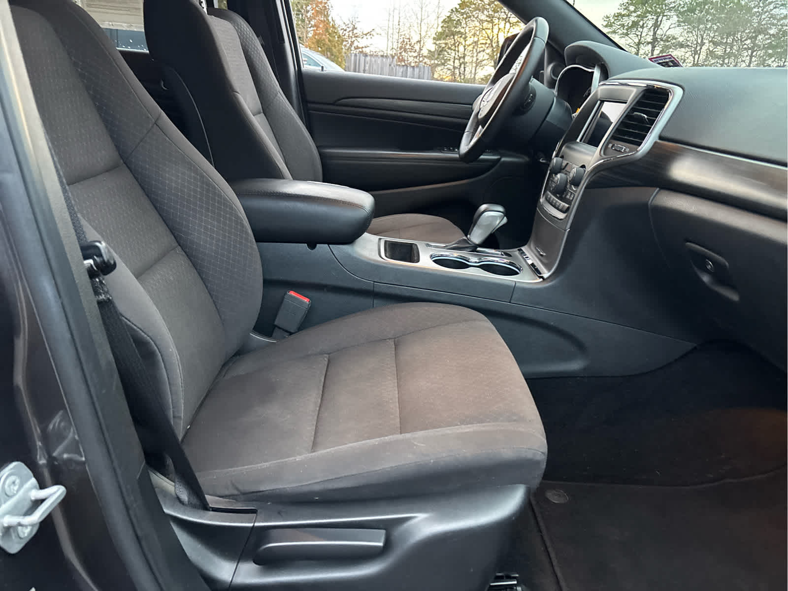 2019 Jeep Grand Cherokee Laredo E